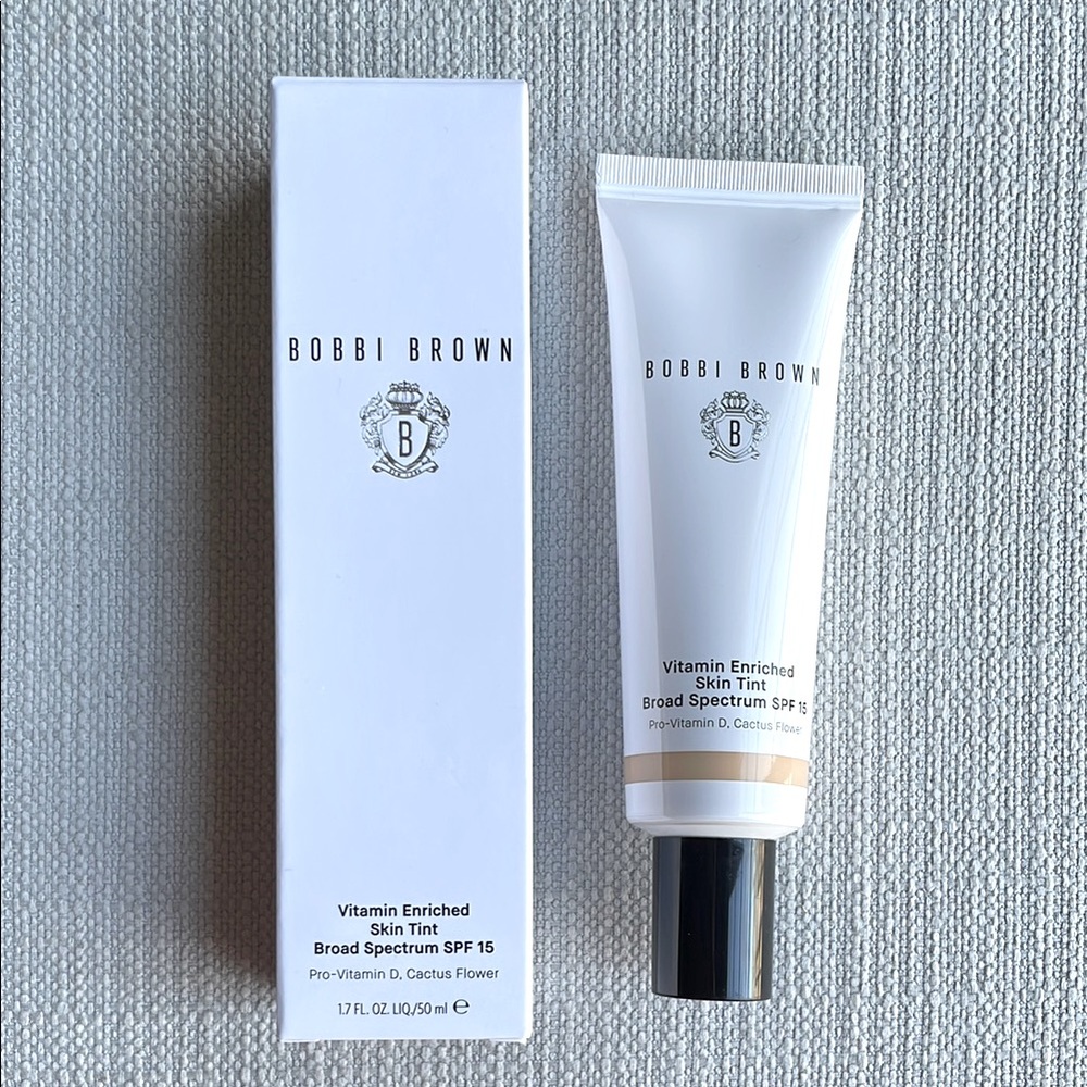 Bobbi Brown Vitamin Enriched Skin Tint SPF 15 - Light 1